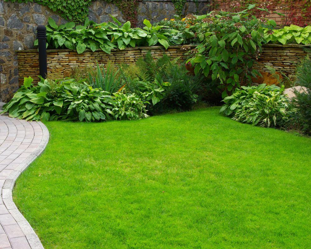 Atrakcyjniejszy ogród. Wyposaż się w fotel wiszący ogrodowy